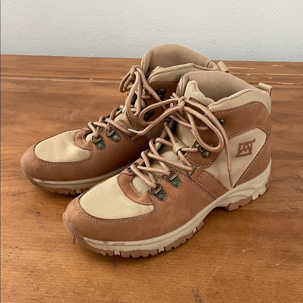 Avalanche Boulder Hiking Boots Rugged Outsole Durable Size 7